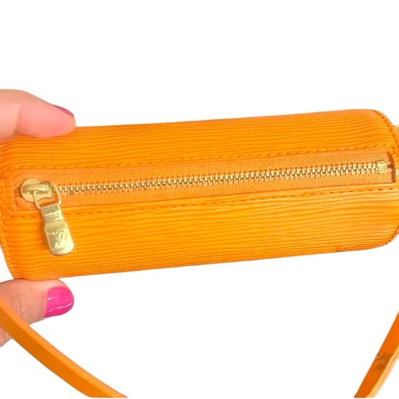 Authentic Louis Vuitton baby Papillion 16328 - Picture 10 of 11